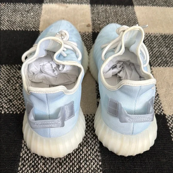 Yeezy Boost 350 ‘Mono Ice’ - Picture 3 of 7